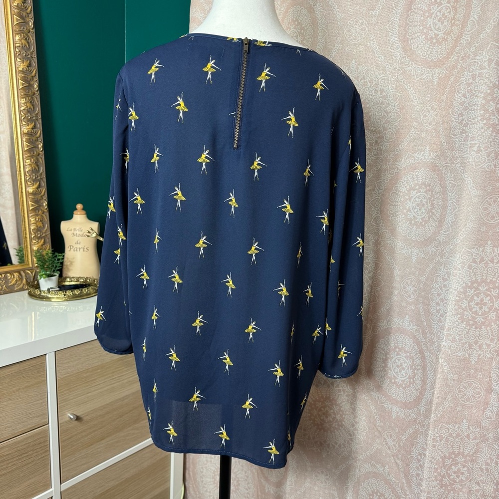 DE Collection Navy w/ Yellow Ballerina Dancer Print Blouse 3/4 Sleeve Twee - Picture 5 of 9